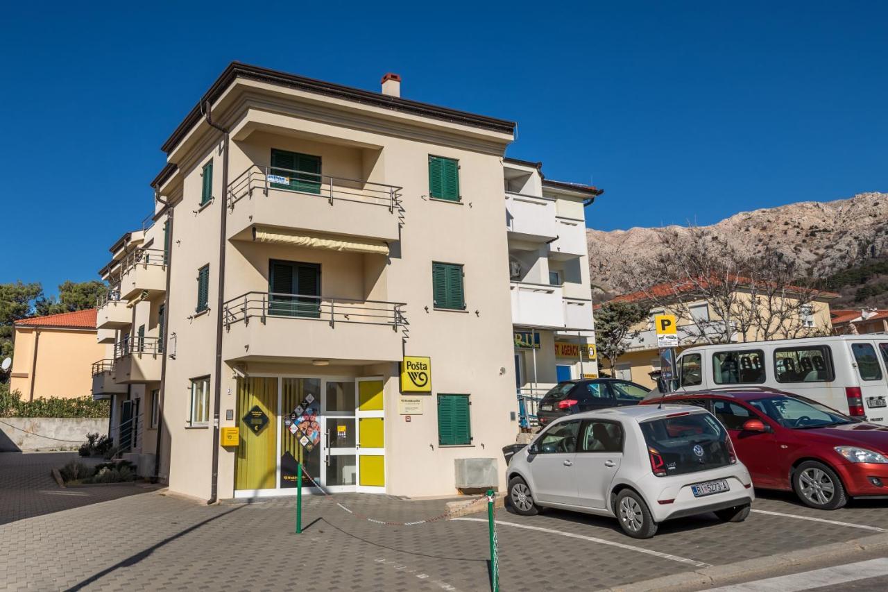 Apartments Happy Stay Center Baska Eksteriør billede